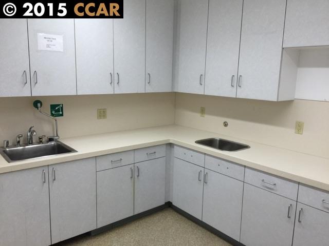 920 SAN PABLO AVE, PINOLE, California 94564, ,Comm Industrial For Lease,For Rent,SAN PABLO AVE,40940109