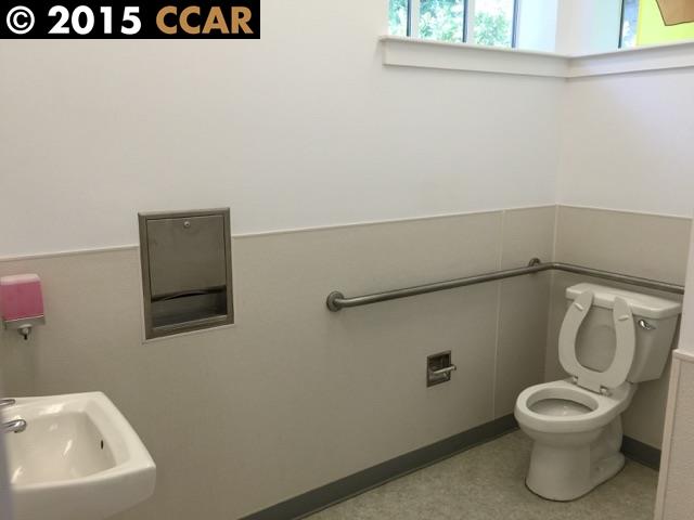 920 SAN PABLO AVE, PINOLE, California 94564, ,Comm Industrial For Lease,For Rent,SAN PABLO AVE,40940109
