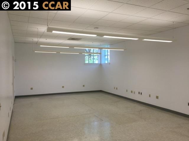 920 SAN PABLO AVE, PINOLE, California 94564, ,Comm Industrial For Lease,For Rent,SAN PABLO AVE,40940109
