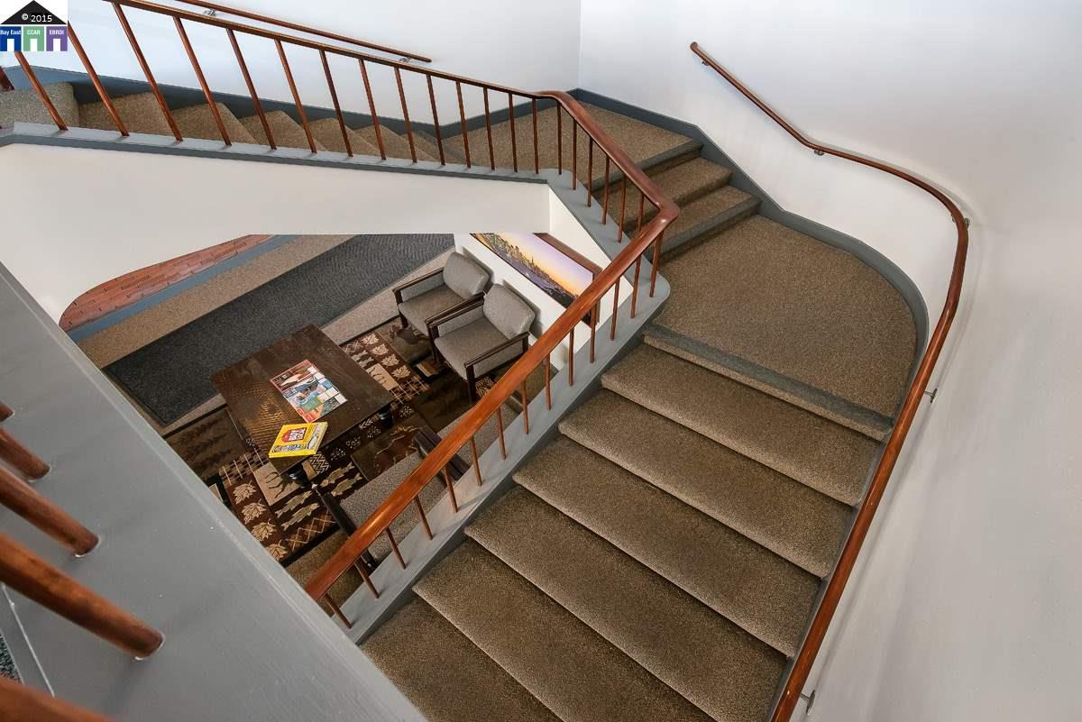 3031 tTelegraph, BERKELEY, California 94705, ,Comm Ri Multi-units 5+,For Sale,tTelegraph,40702154