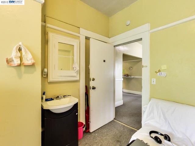 2008 Shattuck Ave., BERKELEY, California 94704, ,Comm Ri Multi-units 5+,For Sale,Shattuck Ave.,40702303