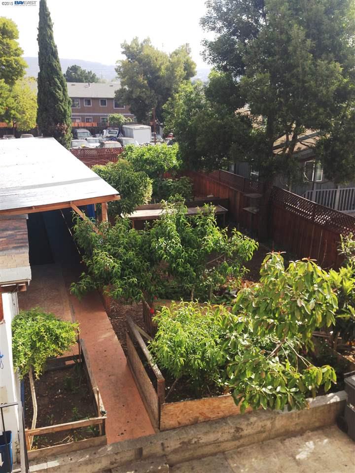 4546 International Blvd, OAKLAND, California 94601, ,Comm Ri Multi-units 5+,For Sale,International Blvd,40702343