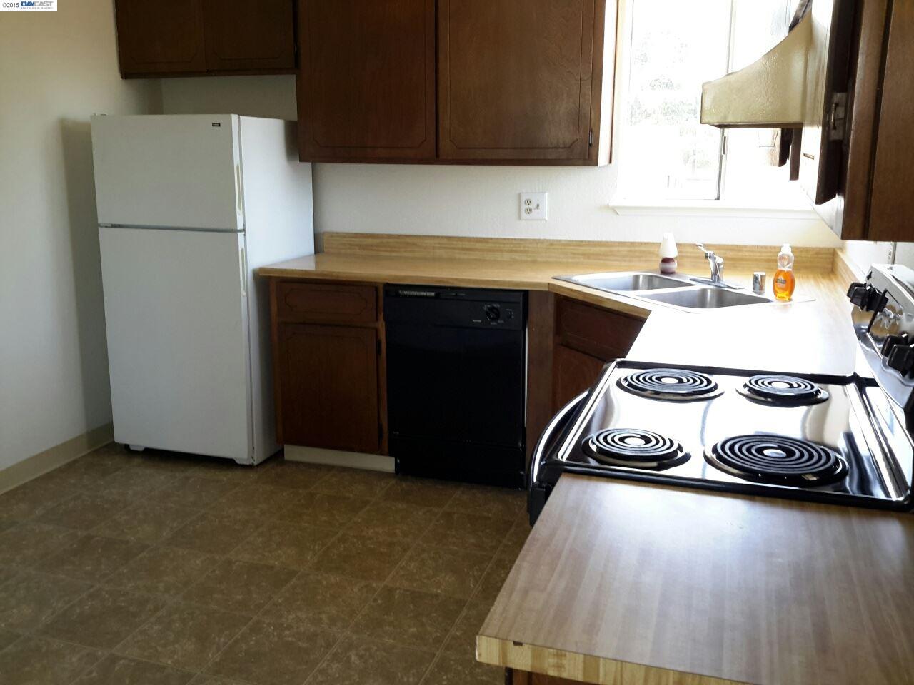 19119 Meekland Ave, HAYWARD, California 94541, ,Comm Ri Multi-units 5+,For Sale,Meekland Ave,40702465