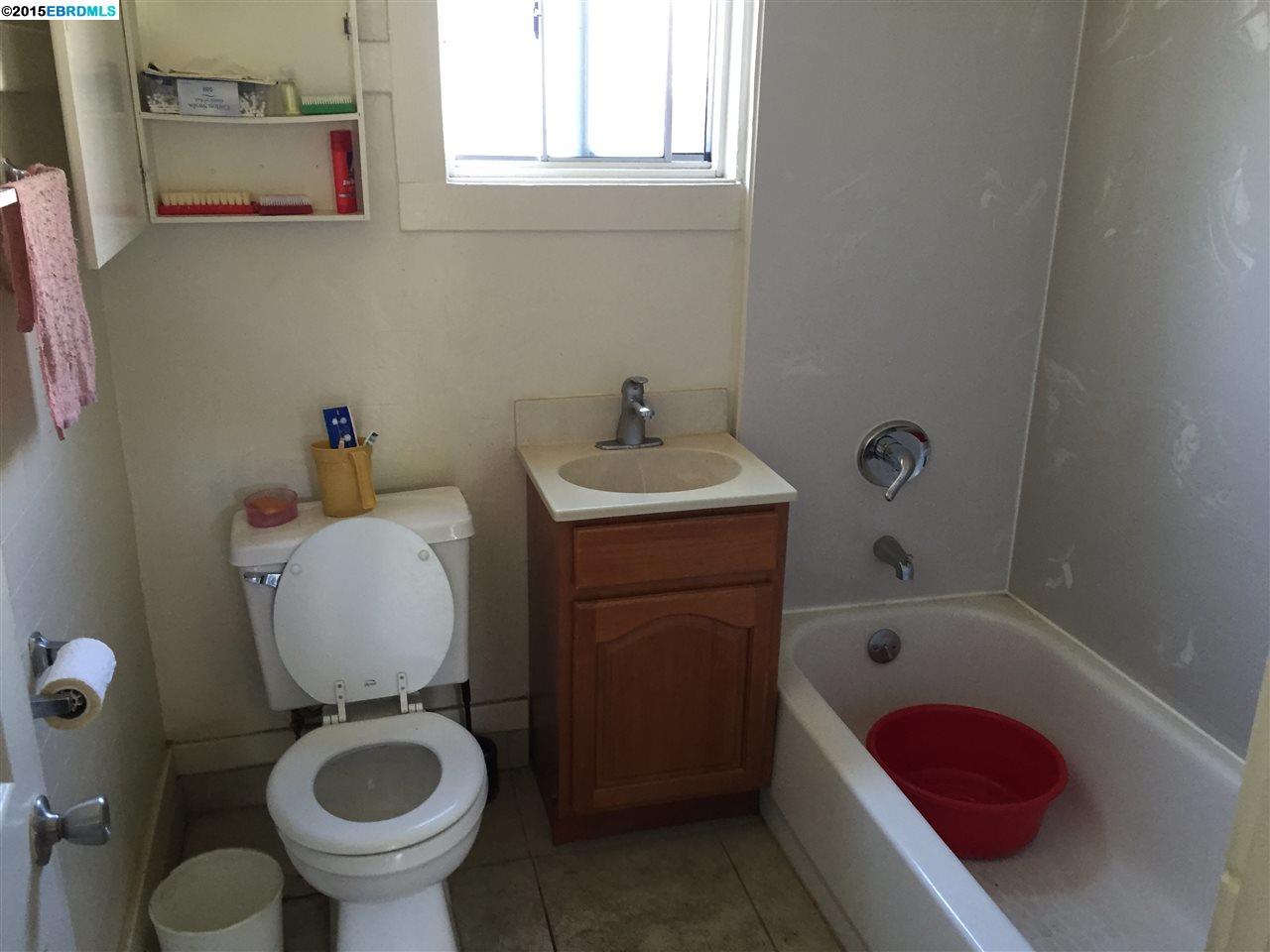 2138 19th Ave, OAKLAND, California 94606, ,Comm Ri Multi-units 5+,For Sale,19th Ave,40703329