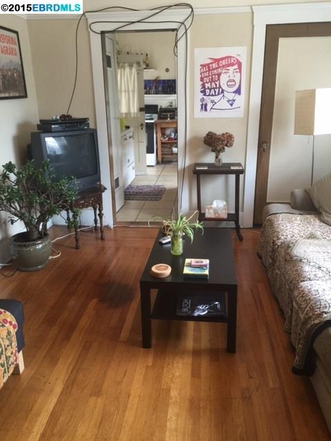 160 Athol Avenue, OAKLAND, California 94606-1779, ,Comm Ri Multi-units 5+,For Sale,Athol Avenue,40704030