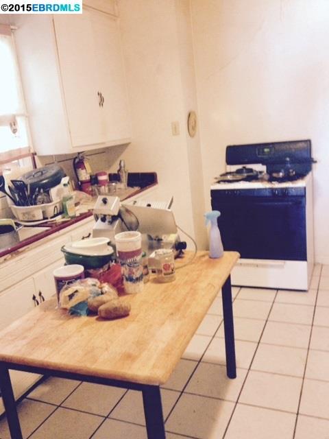 160 Athol Avenue, OAKLAND, California 94606-1779, ,Comm Ri Multi-units 5+,For Sale,Athol Avenue,40704030