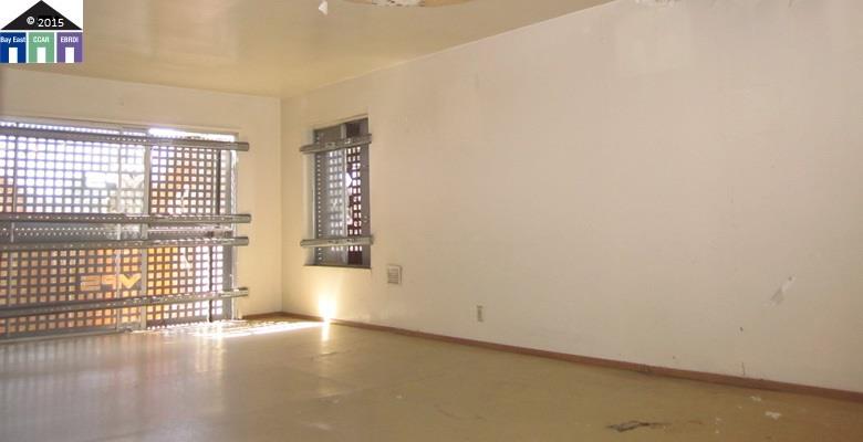 2011 7th Avenue, OAKLAND, California 94606, ,Comm Ri Multi-units 5+,For Sale,7th Avenue,40705254