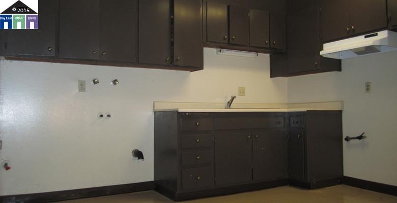 2011 7th Avenue, OAKLAND, California 94606, ,Comm Ri Multi-units 5+,For Sale,7th Avenue,40705254