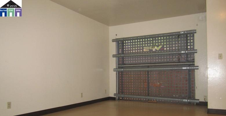 2011 7th Avenue, OAKLAND, California 94606, ,Comm Ri Multi-units 5+,For Sale,7th Avenue,40705254