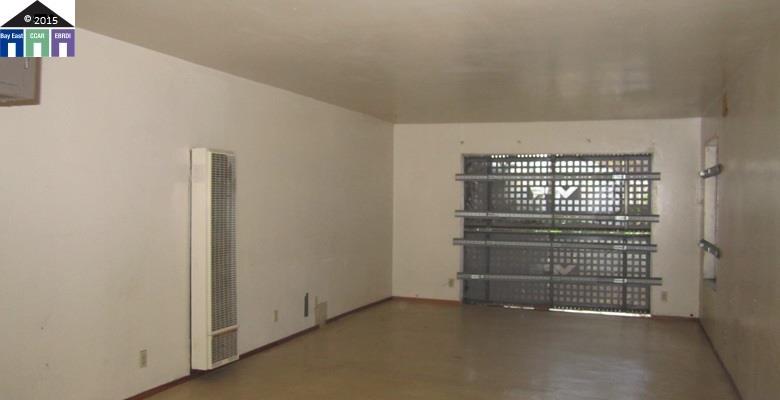 2011 7th Avenue, OAKLAND, California 94606, ,Comm Ri Multi-units 5+,For Sale,7th Avenue,40705254