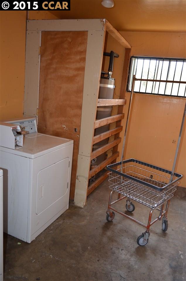 2114 BUSH AVE, SAN PABLO, California 94806, ,Comm Ri Multi-units 5+,For Sale,BUSH AVE,40707975