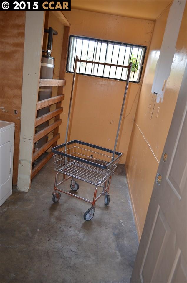 2114 BUSH AVE, SAN PABLO, California 94806, ,Comm Ri Multi-units 5+,For Sale,BUSH AVE,40707975