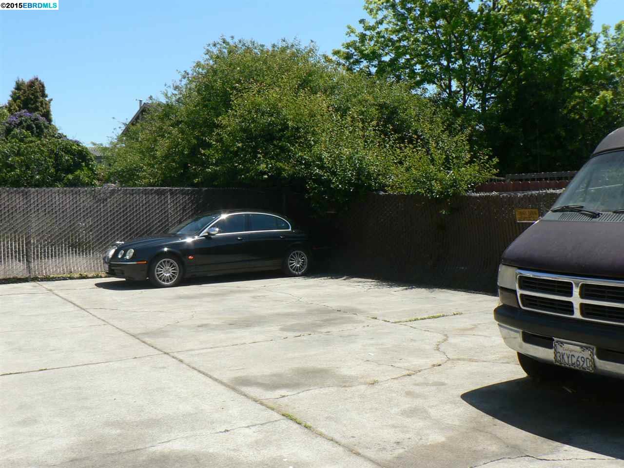 949 35th Street, OAKLAND, California 94608, ,Comm Ri Multi-units 5+,For Sale,35th Street,40708622