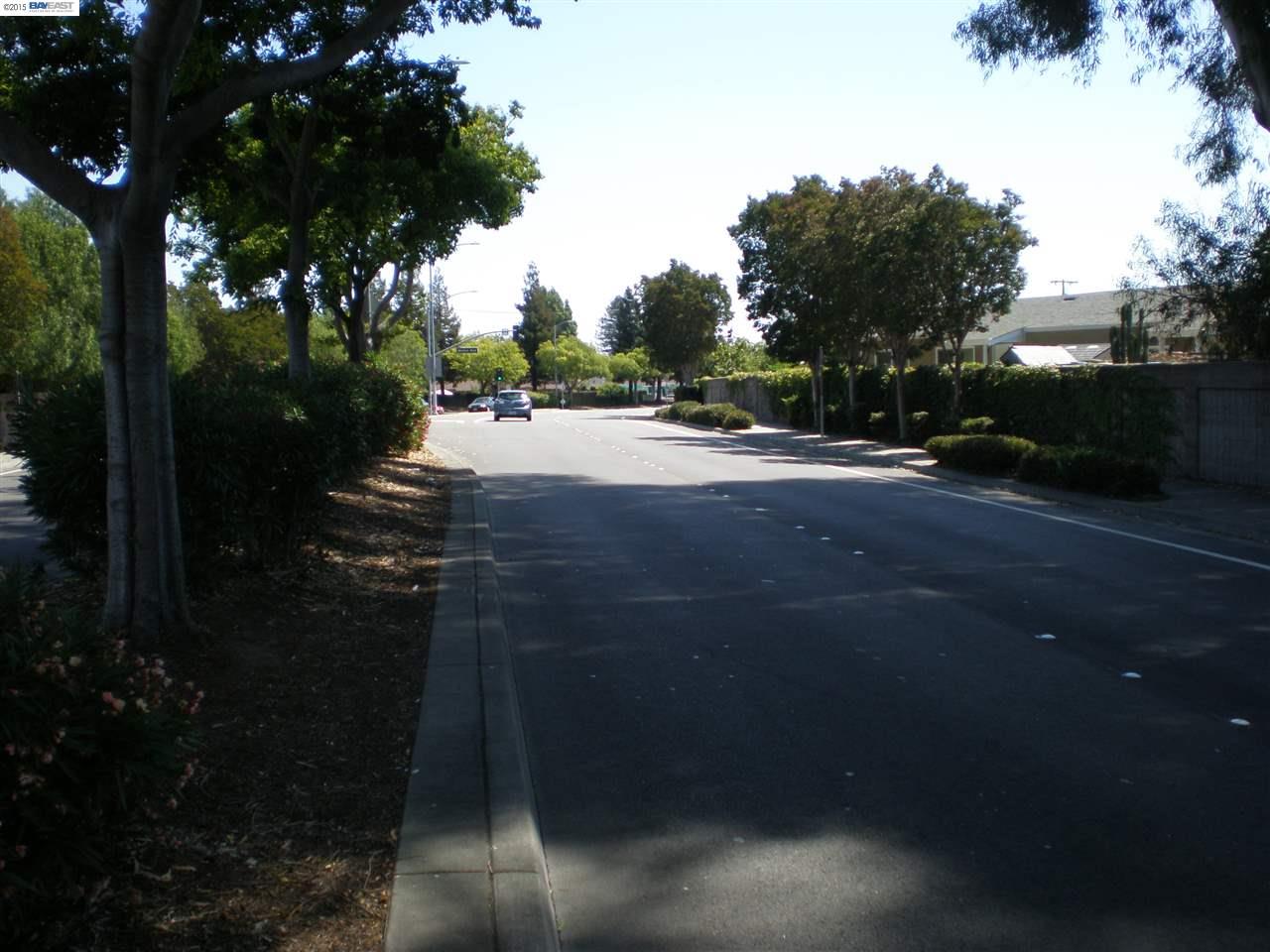 313 D St, HAYWARD, California 94541-6438, ,Comm Ri Multi-units 5+,For Sale,D St,40709535