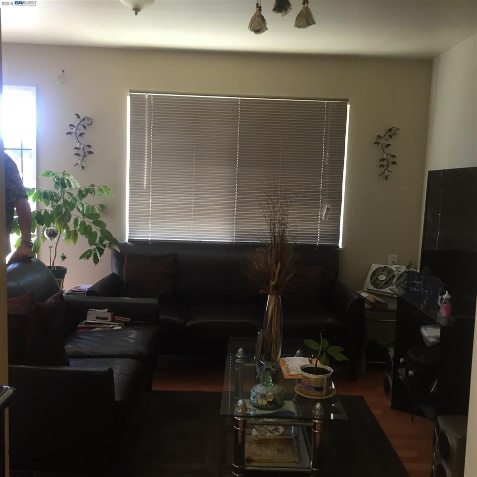 313 D St, HAYWARD, California 94541-6438, ,Comm Ri Multi-units 5+,For Sale,D St,40709535
