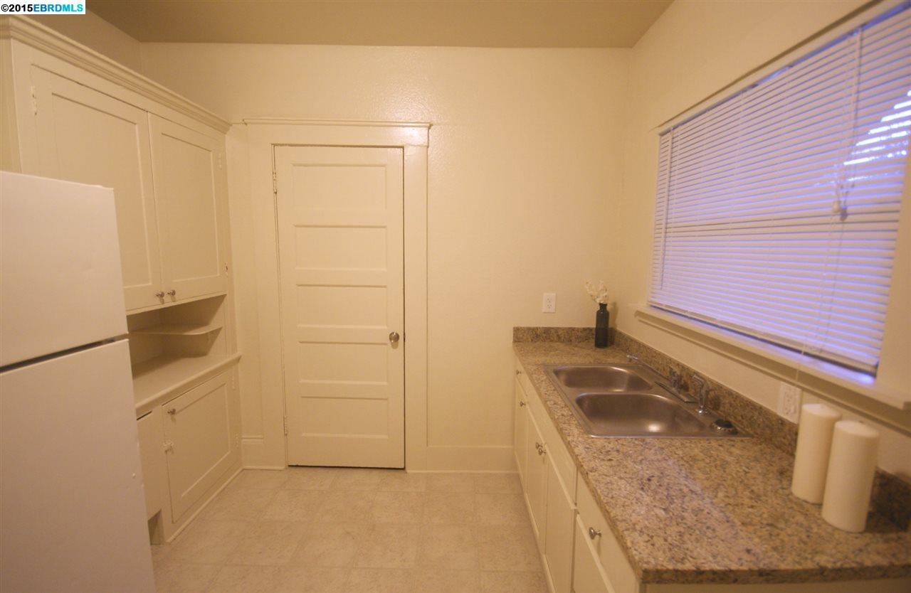 539 33rd St, OAKLAND, California 94609, ,Comm Ri Multi-units 5+,For Sale,33rd St,40713259