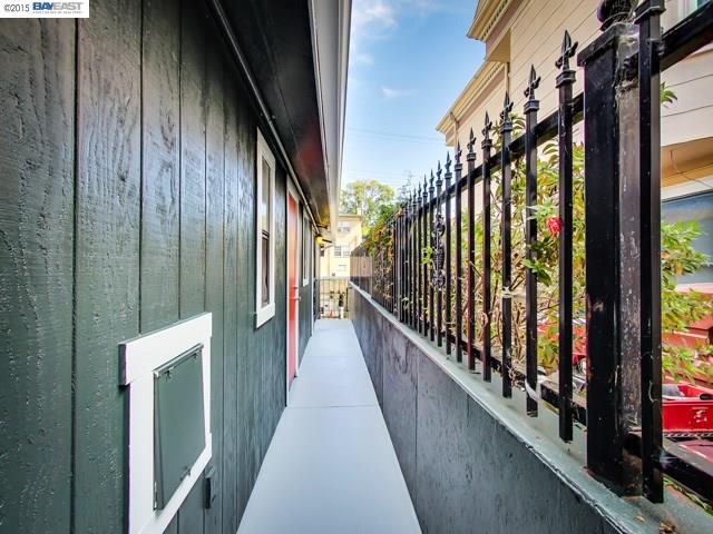 2219 23rd Ave., OAKLAND, California 94606, ,Comm Ri Multi-units 5+,For Sale,23rd Ave.,40715496