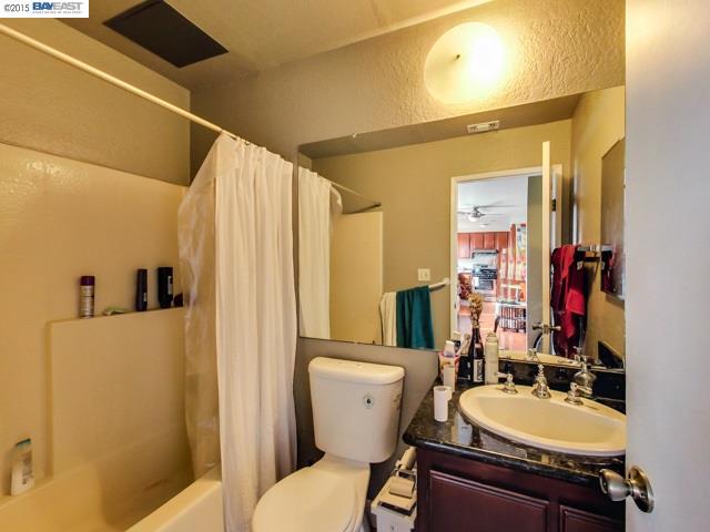 2219 23rd Ave., OAKLAND, California 94606, ,Comm Ri Multi-units 5+,For Sale,23rd Ave.,40715496