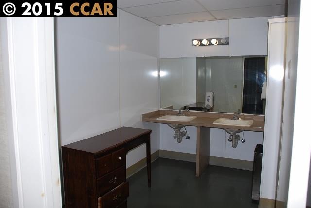 15041 Farnsworth, SAN LEANDRO, California 94579, ,Comm Industrial For Lease,For Rent,Farnsworth,40940379