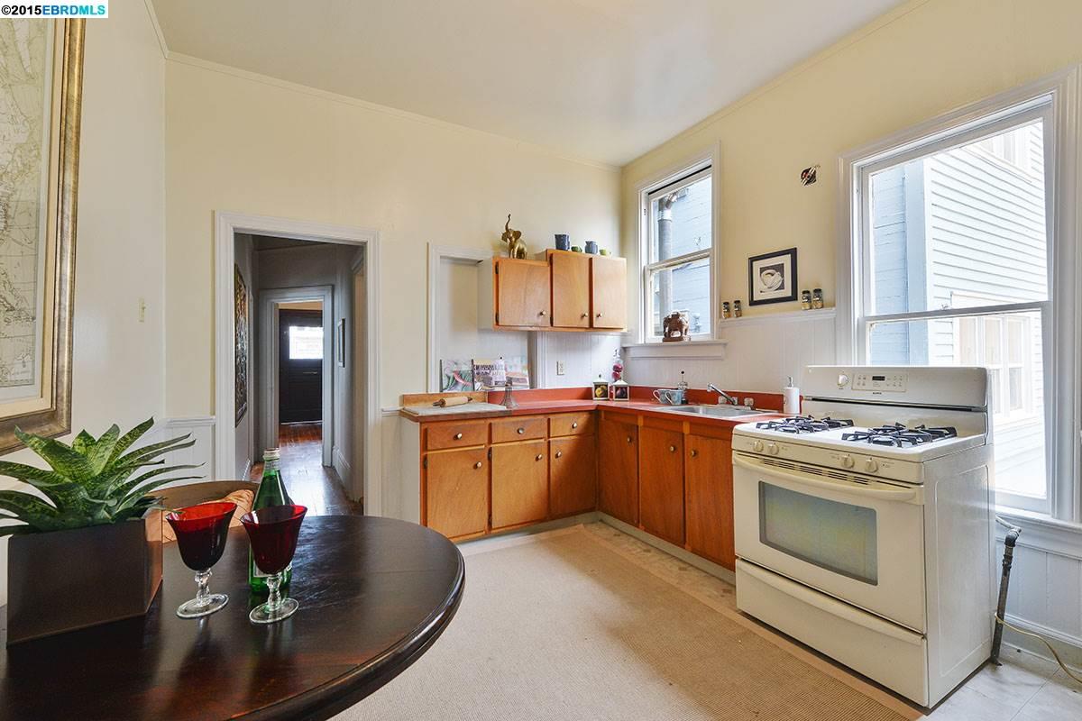 2028 BANCROFT WAY, BERKELEY, California 94704, ,Comm Ri Multi-units 5+,For Sale,BANCROFT WAY,40717113