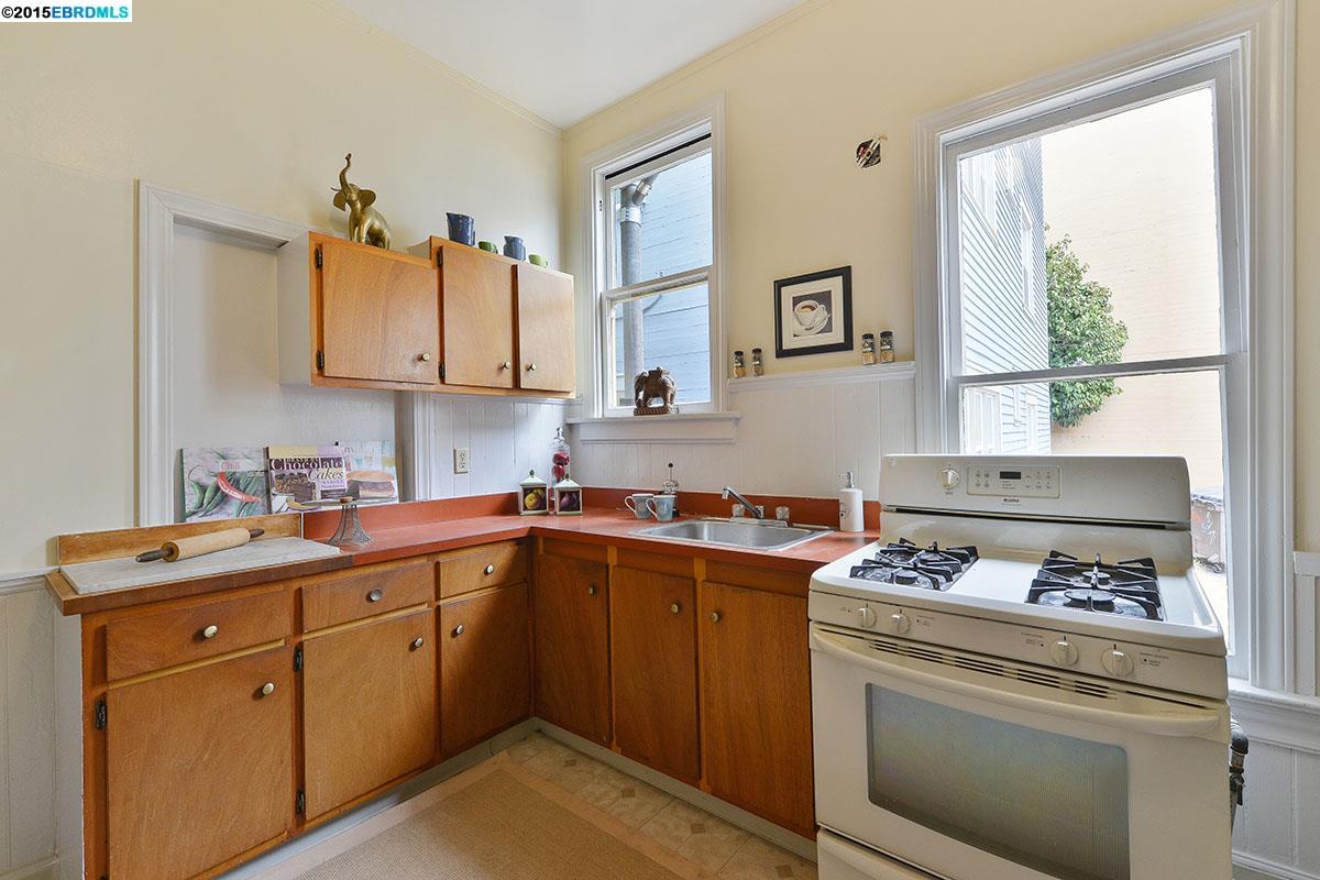 2028 BANCROFT WAY, BERKELEY, California 94704, ,Comm Ri Multi-units 5+,For Sale,BANCROFT WAY,40717113