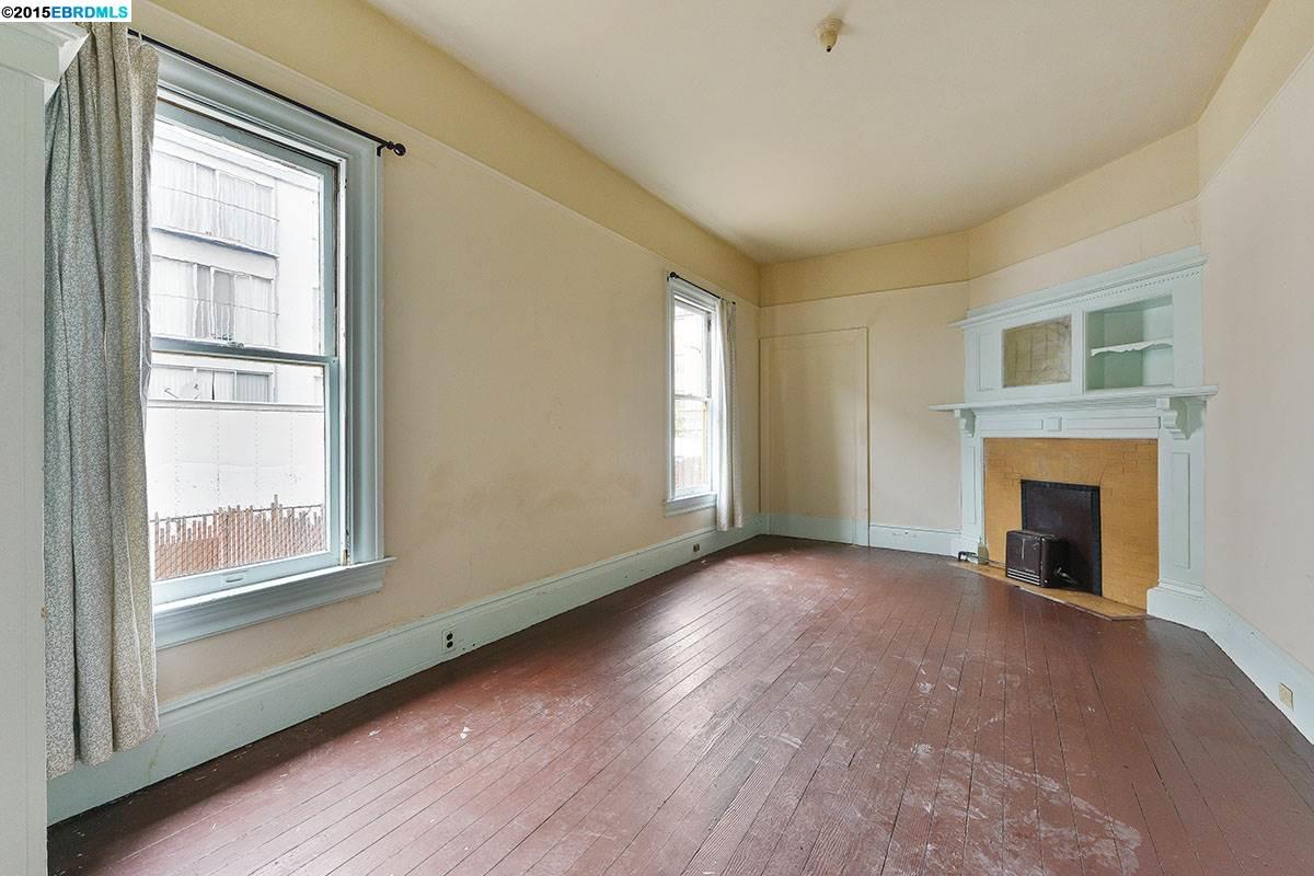 2028 BANCROFT WAY, BERKELEY, California 94704, ,Comm Ri Multi-units 5+,For Sale,BANCROFT WAY,40717113