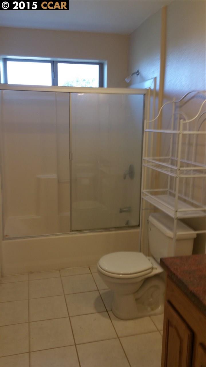 201 Clarence, RICHMOND, California 94801, ,Comm Ri Multi-units 5+,For Sale,Clarence,40717850
