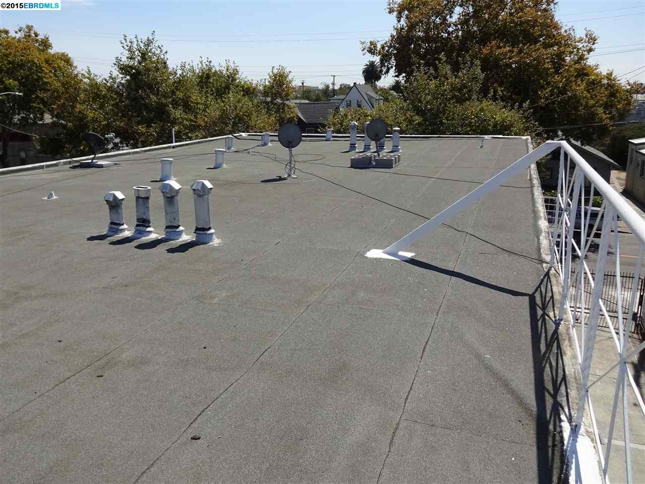 1529 Alcatraz Ave, BERKELEY, California 94703, ,Comm Ri Multi-units 5+,For Sale,Alcatraz Ave,40718113