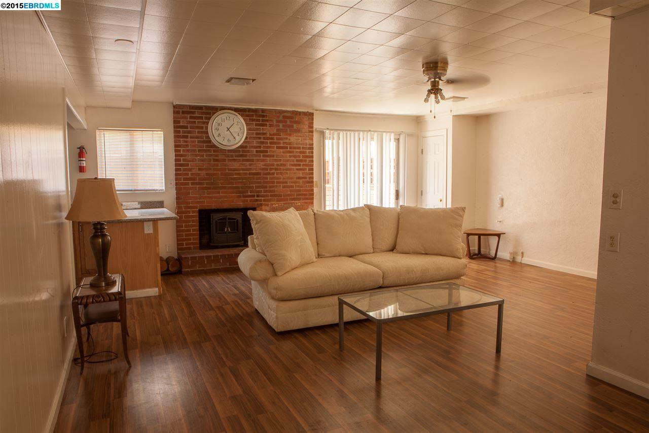 1529 Alcatraz Ave, BERKELEY, California 94703, ,Comm Ri Multi-units 5+,For Sale,Alcatraz Ave,40718113