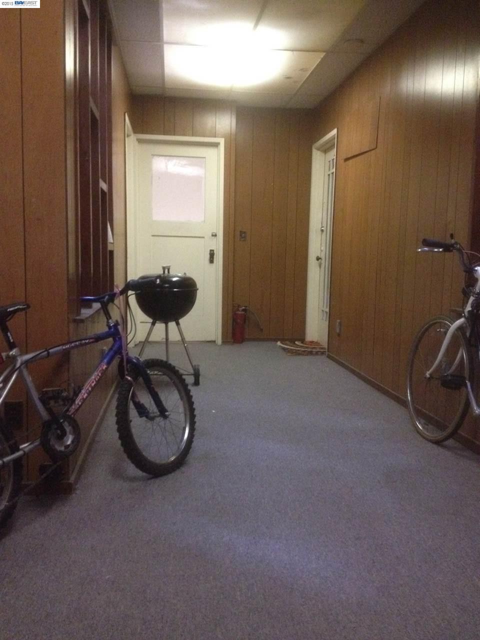 2000 Park Blvd, OAKLAND, California 94606, ,Comm Ri Multi-units 5+,For Sale,Park Blvd,40718129