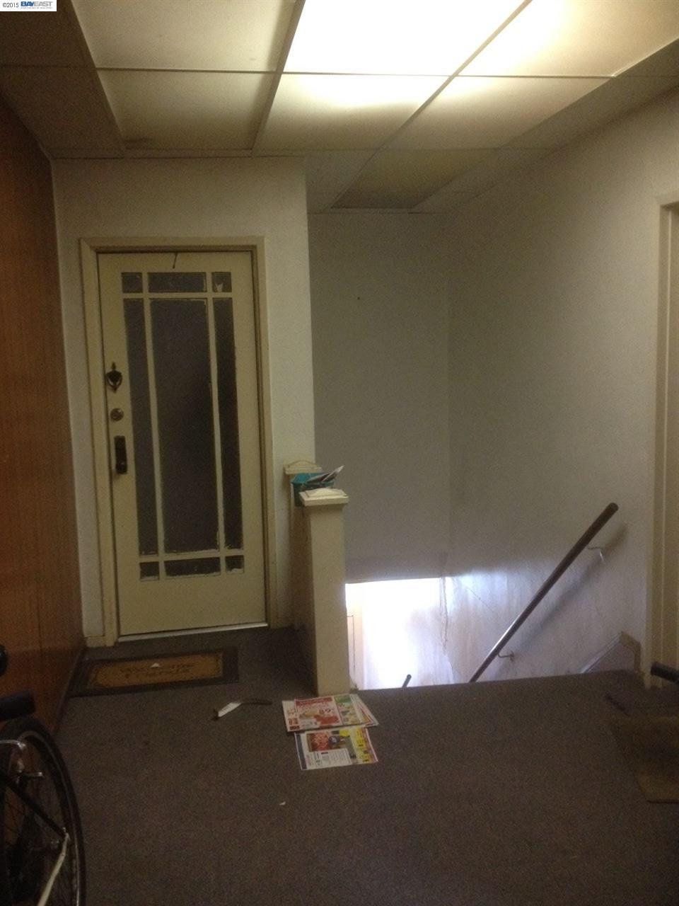 2000 Park Blvd, OAKLAND, California 94606, ,Comm Ri Multi-units 5+,For Sale,Park Blvd,40718129