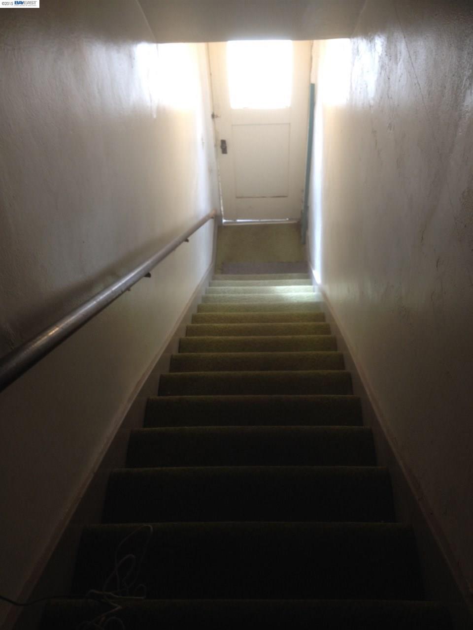 2000 Park Blvd, OAKLAND, California 94606, ,Comm Ri Multi-units 5+,For Sale,Park Blvd,40718129
