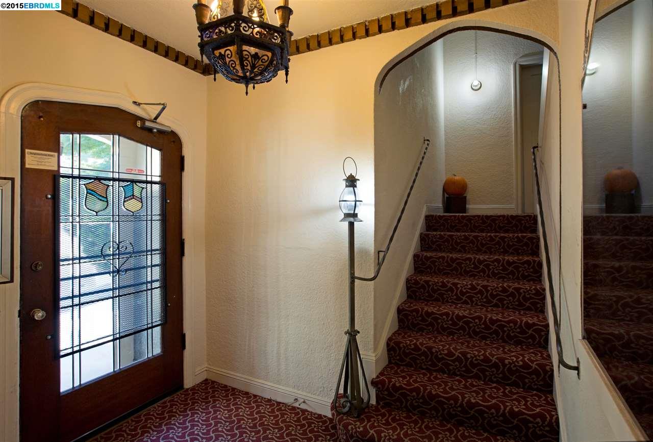 2809 8th Avenue, OAKLAND, California 94610, ,Comm Ri Multi-units 5+,For Sale,8th Avenue,40718531