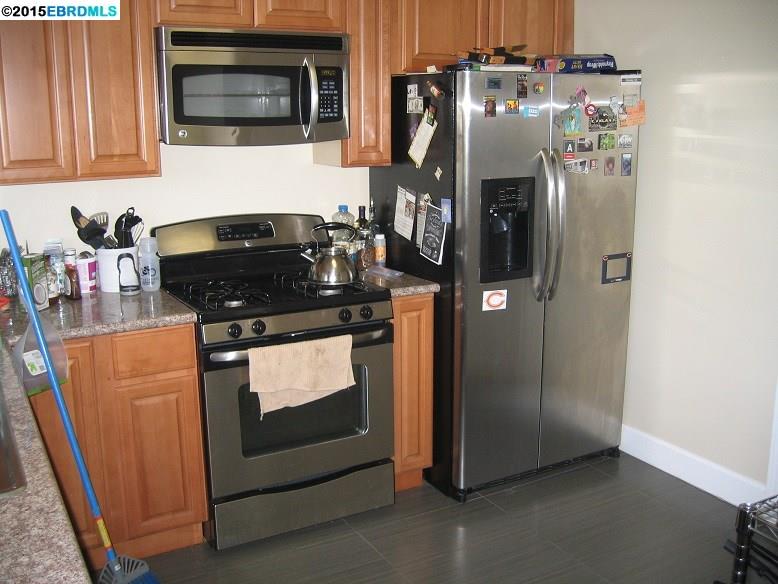 2823 11th Avenue, OAKLAND, California 94610-4079, ,Comm Ri Multi-units 5+,For Sale,11th Avenue,40719133