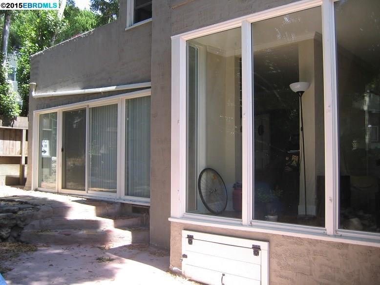 2823 11th Avenue, OAKLAND, California 94610-4079, ,Comm Ri Multi-units 5+,For Sale,11th Avenue,40719133