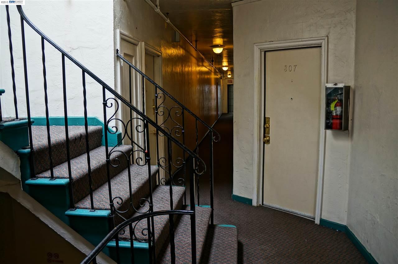 1829 6th Avenue, OAKLAND, California 94606, ,Comm Ri Multi-units 5+,For Sale,6th Avenue,40720559