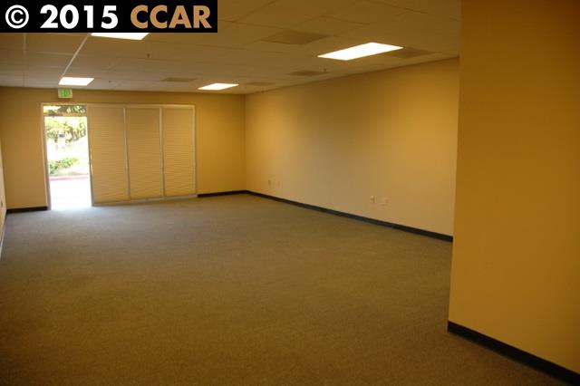 2101 10TH ST, ANTIOCH, California 94509, ,Comm Industrial For Lease,For Rent,10TH ST,40940544
