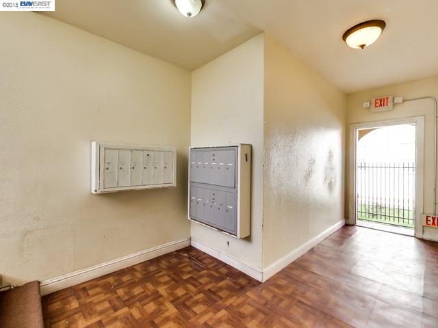 1733 Seminary Ave., OAKLAND, California 94621, ,Comm Ri Multi-units 5+,For Sale,Seminary Ave.,40722671