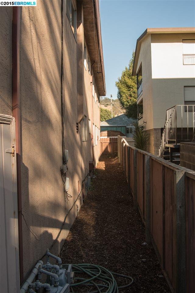 1216 LIBERTY ST, EL CERRITO, California 94530, ,Comm Ri Multi-units 5+,For Sale,LIBERTY ST,40722672