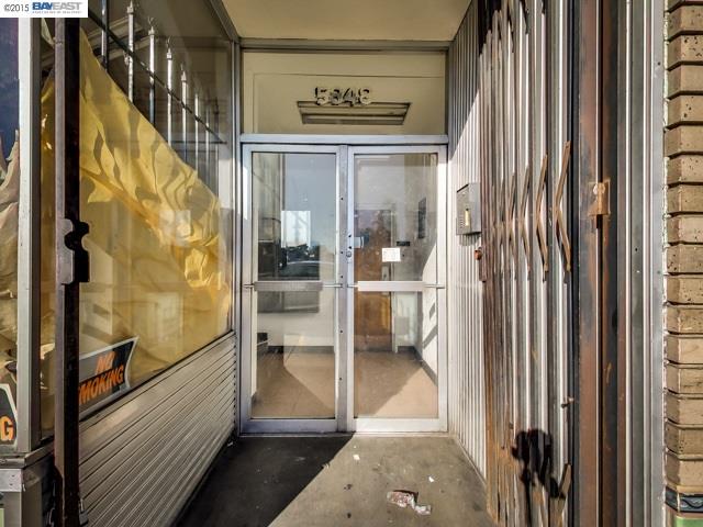 5848 Foothill Blvd., OAKLAND, California 94605, ,Comm Ri Multi-units 5+,For Sale,Foothill Blvd.,40722683