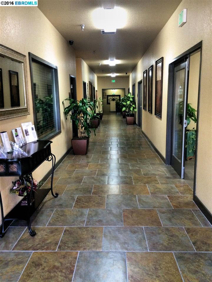 613 1ST ST, BRENTWOOD, California 94513, ,Comm Industrial For Lease,For Rent,1ST ST,40940589