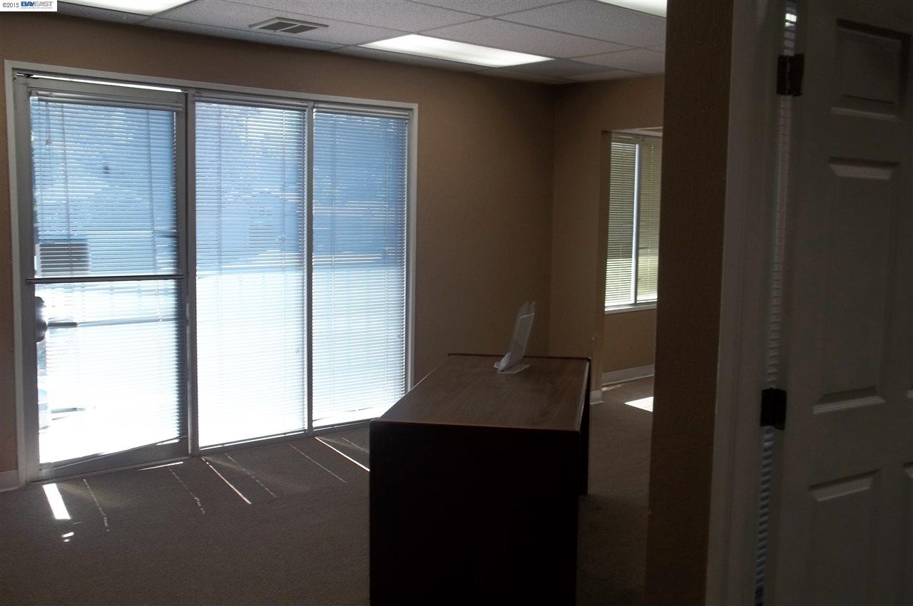 4183 1st St, PLEASANTON, California 94555-6788, ,Comm Industrial For Lease,For Rent,1st St,40940649
