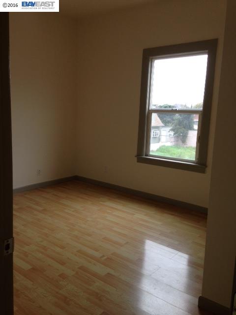 3649 MARTIN LUTHER KING JR WAY, OAKLAND, California 94609-2333, ,Comm Ri Multi-units 5+,For Sale,MARTIN LUTHER KING JR WAY,40724902