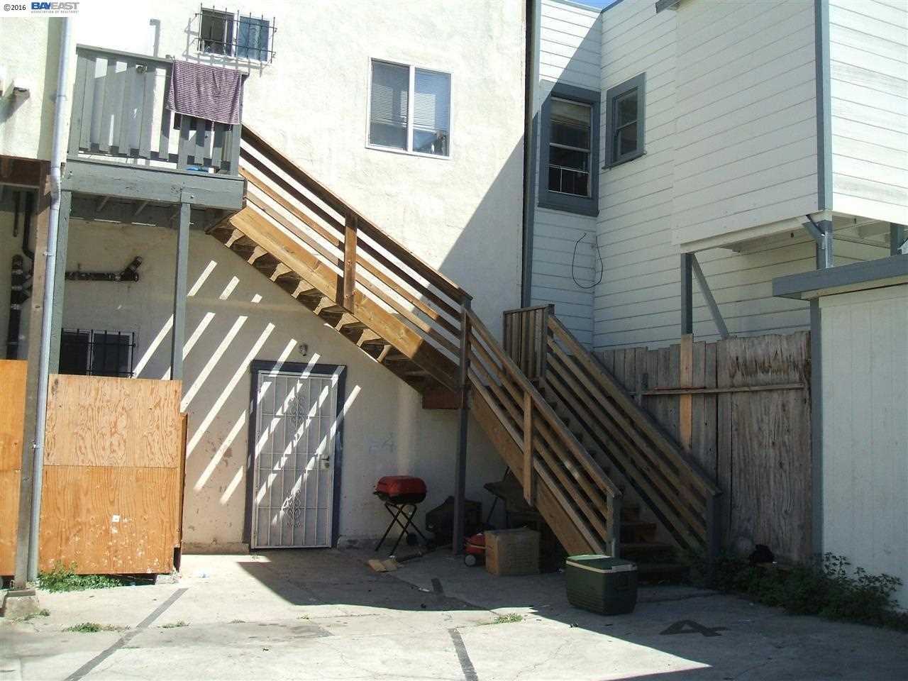 3649 MARTIN LUTHER KING JR WAY, OAKLAND, California 94609-2333, ,Comm Ri Multi-units 5+,For Sale,MARTIN LUTHER KING JR WAY,40724902