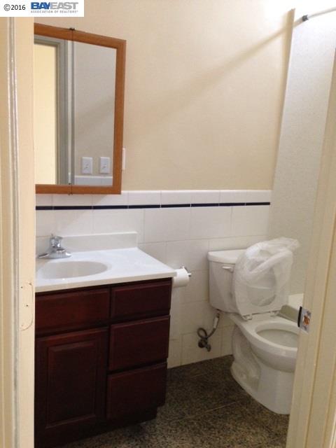 3649 MARTIN LUTHER KING JR WAY, OAKLAND, California 94609-2333, ,Comm Ri Multi-units 5+,For Sale,MARTIN LUTHER KING JR WAY,40724902