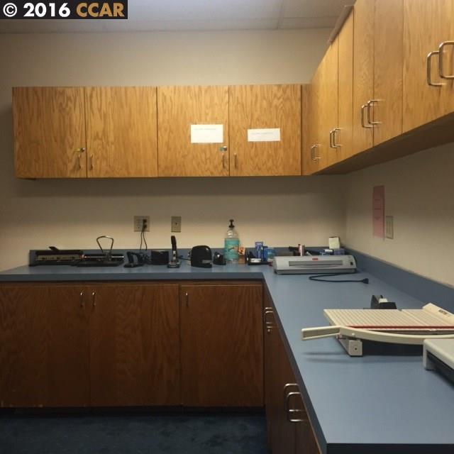 540 Lennon Lane, WALNUT CREEK, California 94598-2415, ,Comm Industrial For Lease,For Rent,Lennon Lane,40940679