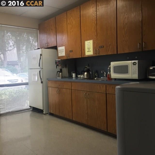 540 Lennon Lane, WALNUT CREEK, California 94598-2415, ,Comm Industrial For Lease,For Rent,Lennon Lane,40940679