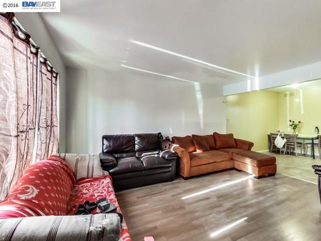 324 105th Ave., OAKLAND, California 94603, ,Comm Ri Multi-units 5+,For Sale,105th Ave.,40726392