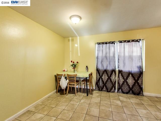 324 105th Ave., OAKLAND, California 94603, ,Comm Ri Multi-units 5+,For Sale,105th Ave.,40726392