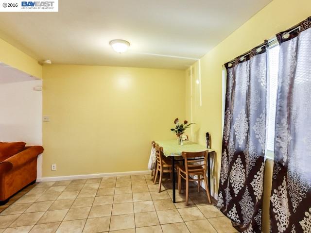 324 105th Ave., OAKLAND, California 94603, ,Comm Ri Multi-units 5+,For Sale,105th Ave.,40726392